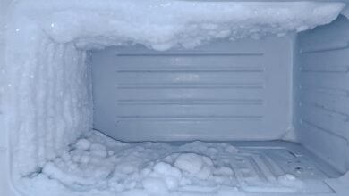طريقة تنظيف الديب فريزر من الثلج