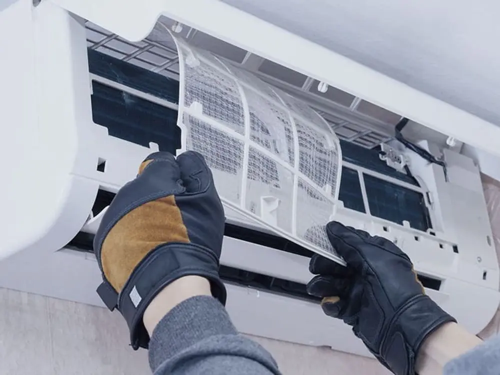 المكيف لا يعمل على البارد